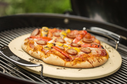 Gourmet BBQ System – kamień do pizzy z uchwytami