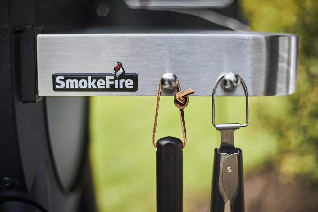 Weber grill na pellet SmokeFire EX4 GBS Weber grill na pellet SmokeFire EX4 GBS
