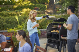 Weber grill na pellet SmokeFire EX6 GBS