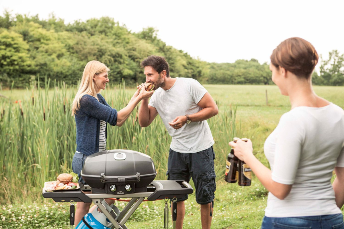 Grill gazowy Napoleon TravelQ™ PRO285X Przenośny grill gazowy z wózkiem nożycowym, Czarny Grill gazowy Napoleon TravelQ™ PRO285X Przenośny grill gazowy z wózkiem nożycowym, Czarny