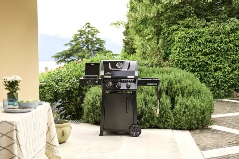 Napoleon Freestyle 365 z kuchenką boczną model 2026