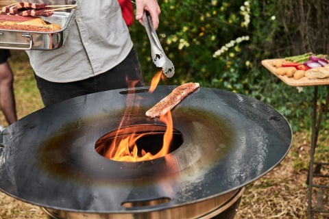 Płyta ogniskowa. Stalowa płyta grillowa do grill węglowych Płyta ogniskowa. Stalowa płyta grillowa do grill węglowych