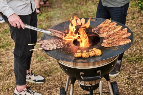 Płyta ogniskowa. Stalowa płyta grillowa do grill węglowych Płyta ogniskowa. Stalowa płyta grillowa do grill węglowych