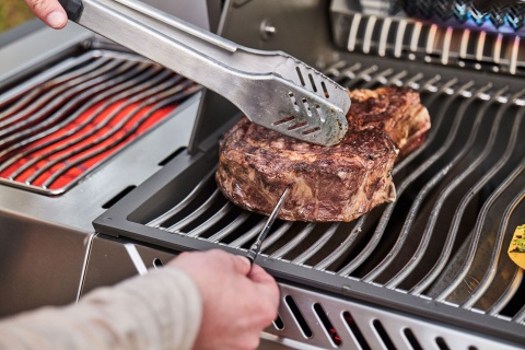 Napoleon Prestige® 500 Connected czarny