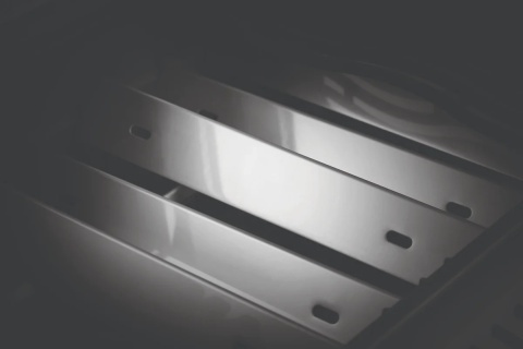 Napoleon Rogue 365 czarny mat + GRATIS!