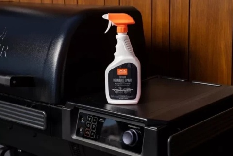 Spray czyszczący do ze elementów grilla TRAEGER