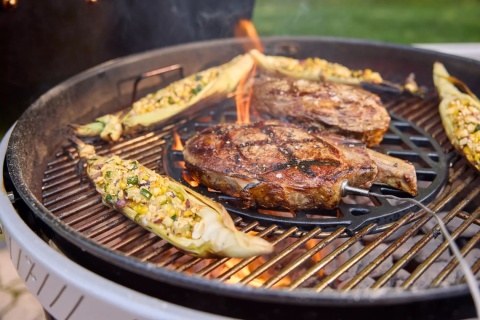 Weber Performer Premium SMART 57 cm model 2026